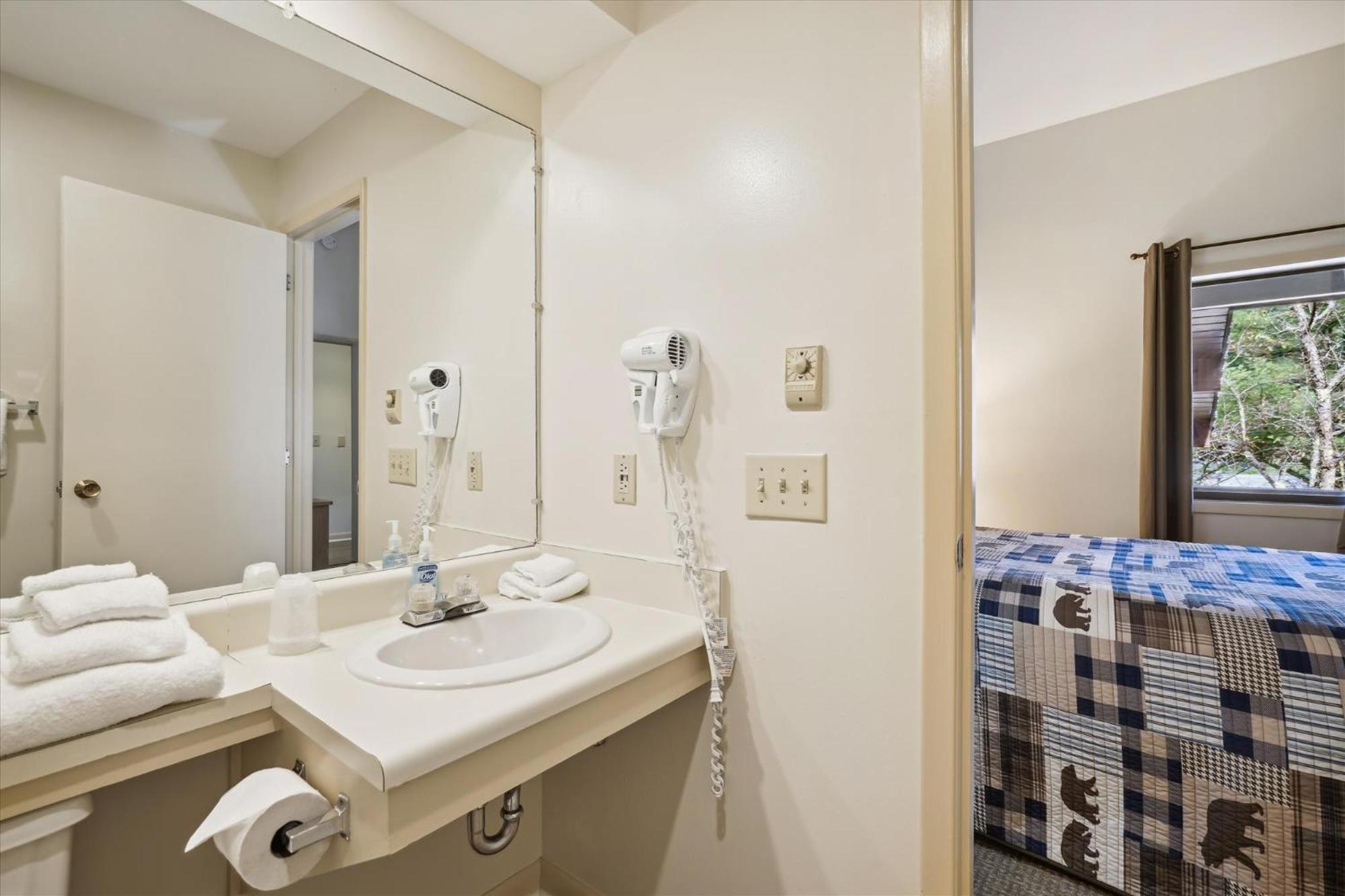 Cedarbrook Queen Suite 203 คิลลิงตัน ภายนอก รูปภาพ