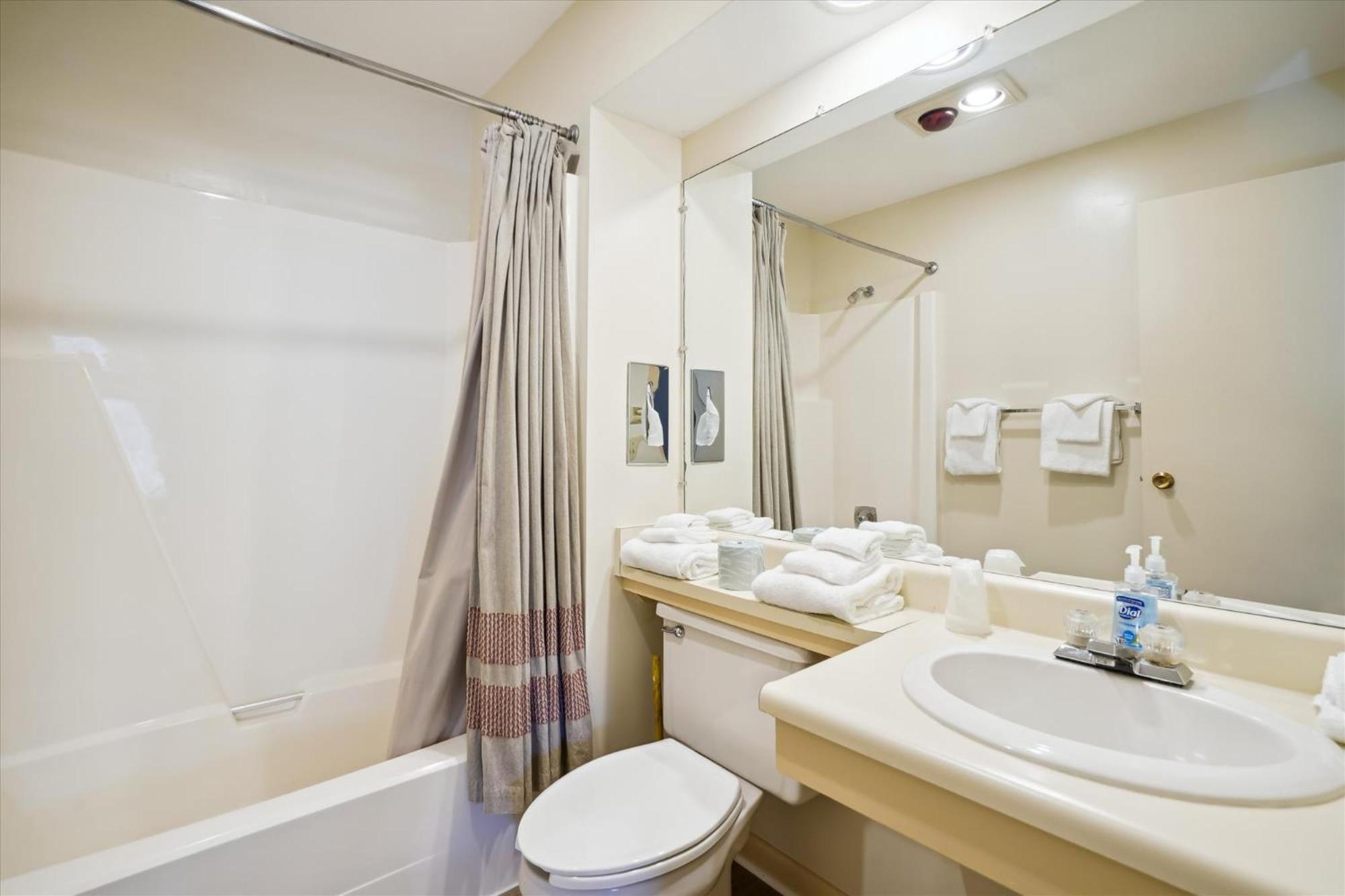 Cedarbrook Queen Suite 203 คิลลิงตัน ภายนอก รูปภาพ